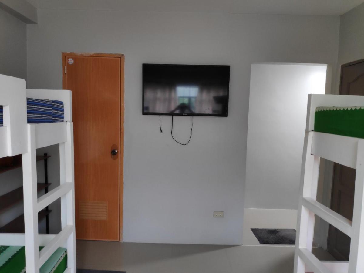 Beinte Singko de Marso Apartments Candon Exterior foto